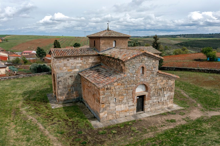 IGLESIA SAN PEDRO DE LA NAVE