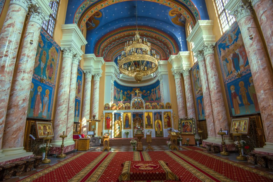EGLISE DE LA RESURRECTION (СВЯТО-ВОСКРЕСЕНСКАЯ ЦЕРКОВЬ)