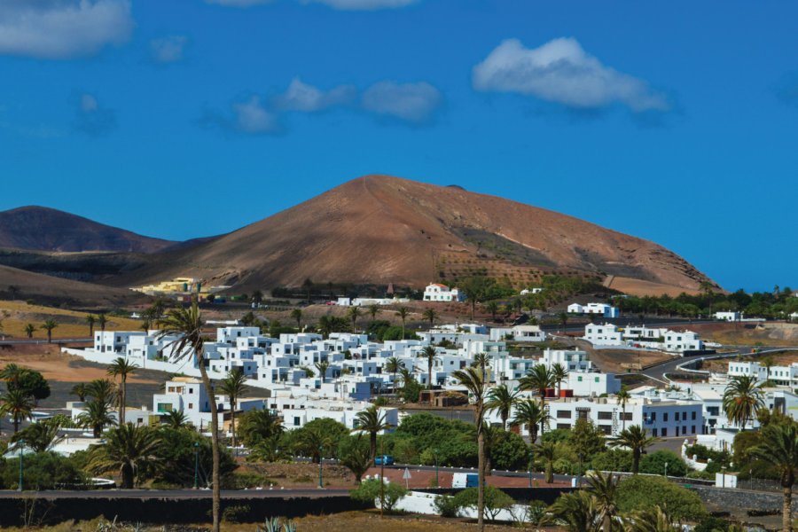Les villages blancs et préservés de Lanzarote aux allures de pueblos mexicains. Carine KREB
