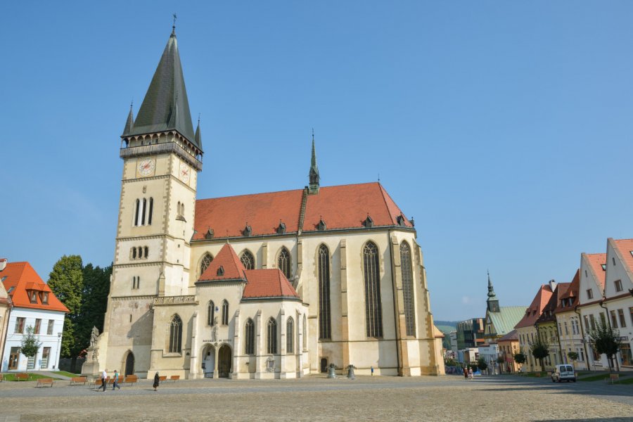BASILIQUE SAINT-GILLES (BAZILIKA SV EGÍDIA)