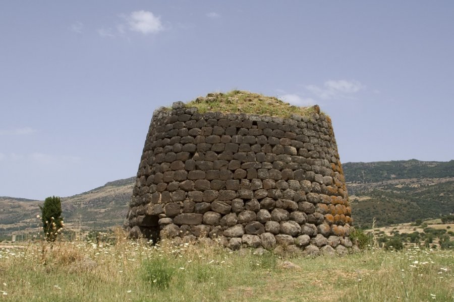 NURAGHE E CHIESA DI SANTA SABINA