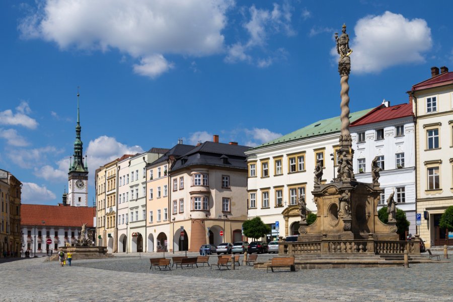 LA PLACE BASSE (DOLNÍ NÁMĚSTÍ)