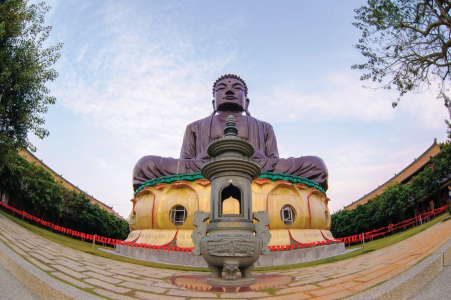 Statue de Bouddha à Changhua. Jui-Chi Chan - iStockphoto