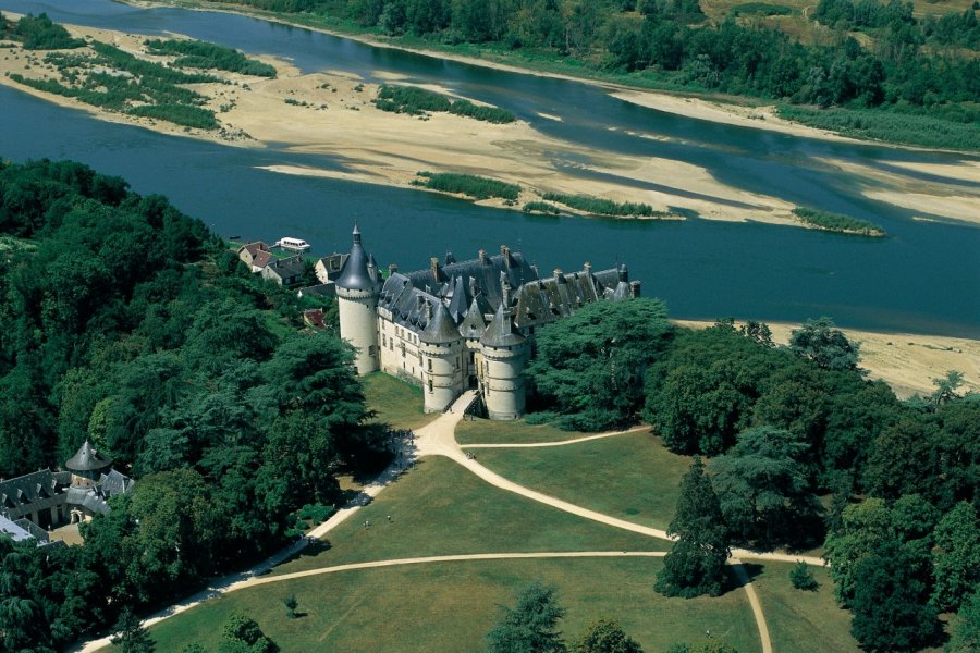 Le château de Chaumont-sur-Loire MARC JAUNEAUD - ICONOTEC