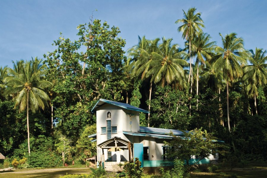 Église sur l'île de Tabar en Nouvelle‐Irlande. Les missionnaires sont très présents en Papouasie-Nouvelle-Guinée. Philippe Gigliotti