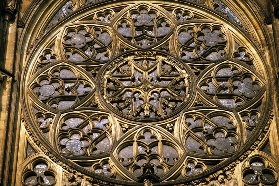 Rosasse de la cathédrale Saint-Guy (Svatý Vít). Author's Image