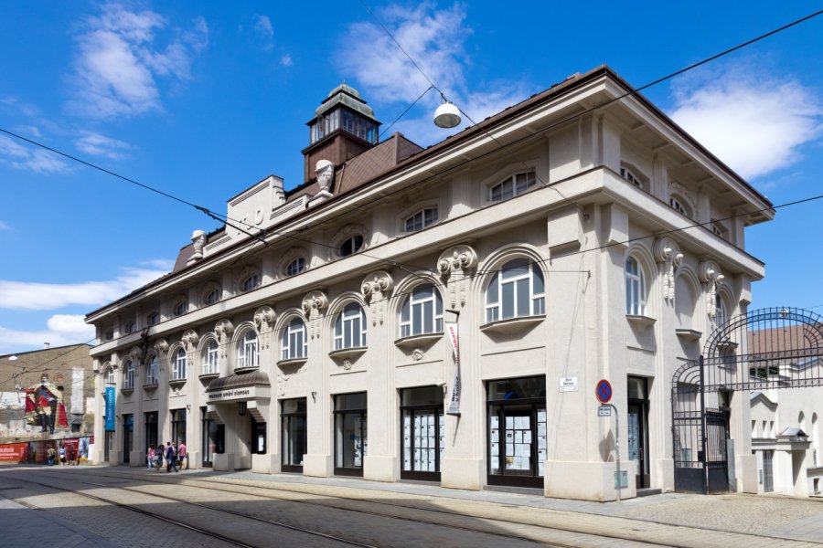 MUSÉE D'ART MODERNE (MUZEUM UMĚNÍ OLOMOUC)