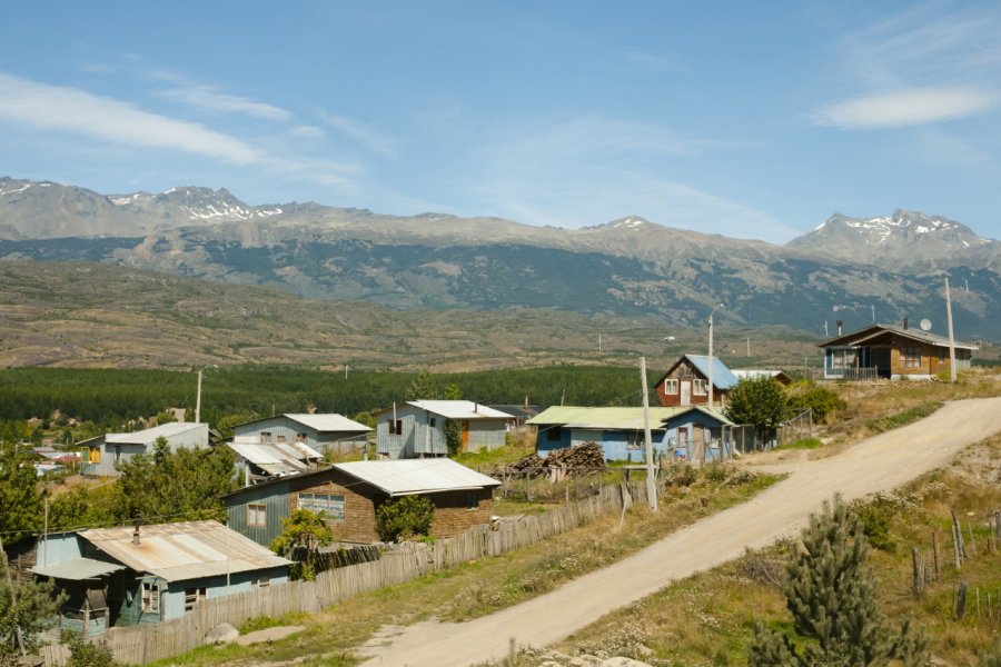 Le petit village de Cochrane. Adwo - Fotolia