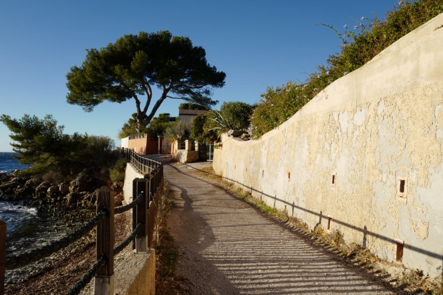 LE SENTIER DU LITTORAL