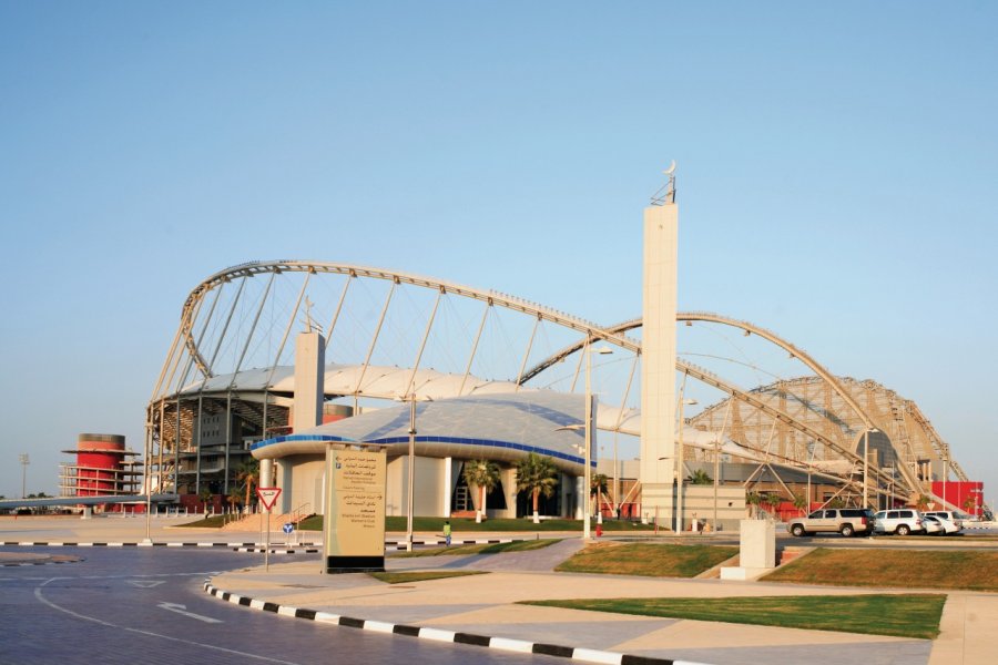 Mosquée d'Aspire Zone et stade Khalifa. PaulCowan - iStockphoto.com