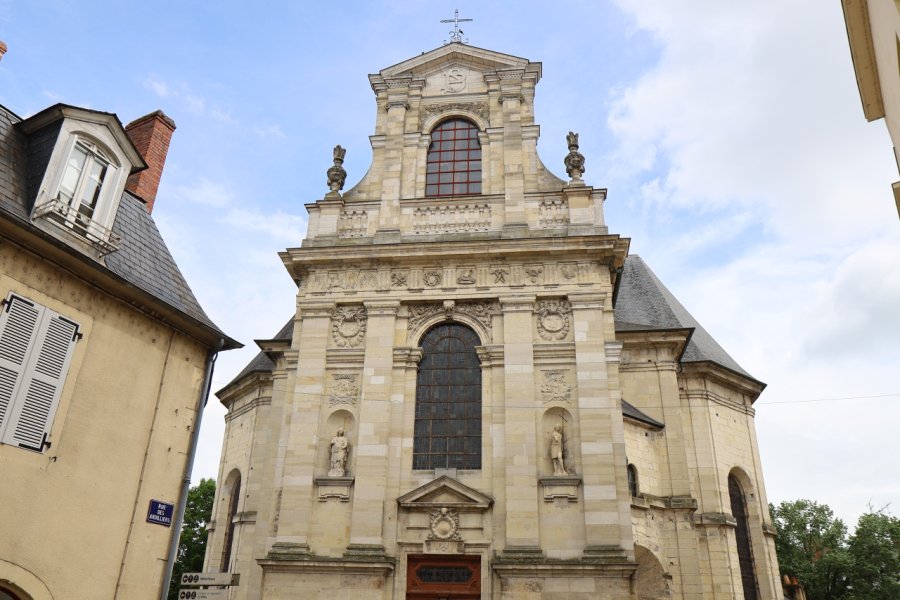 ÉGLISE SAINT-PIERRE