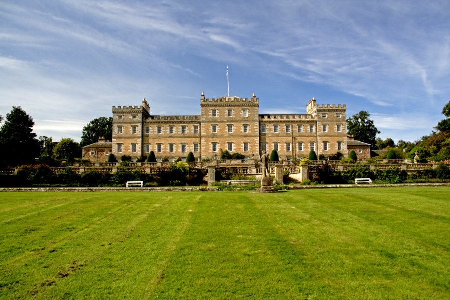 MELLERSTAIN HOUSE