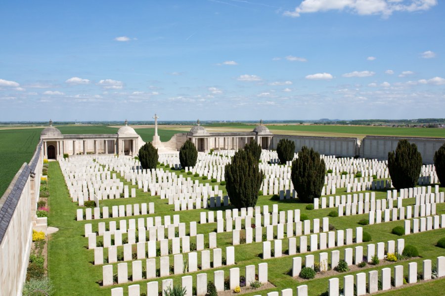 MÉMORIAL ET CIMETIÈRE DU DUD CORNER