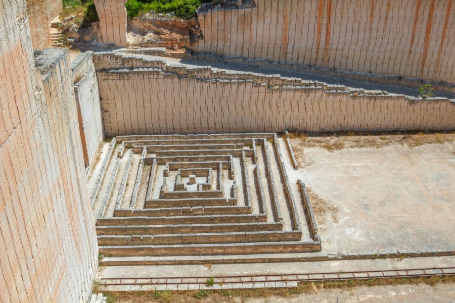 LITHICA