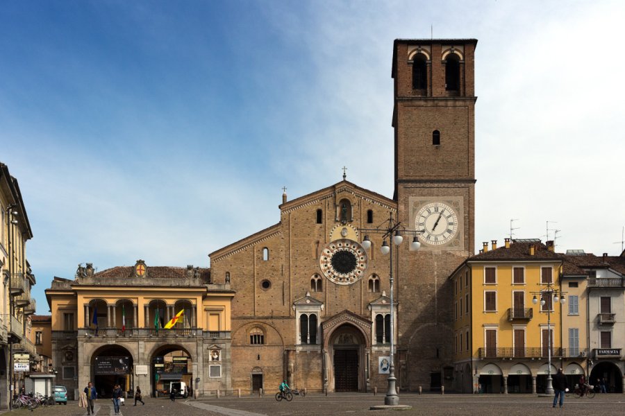 PIAZZA DELLA VITTORIA