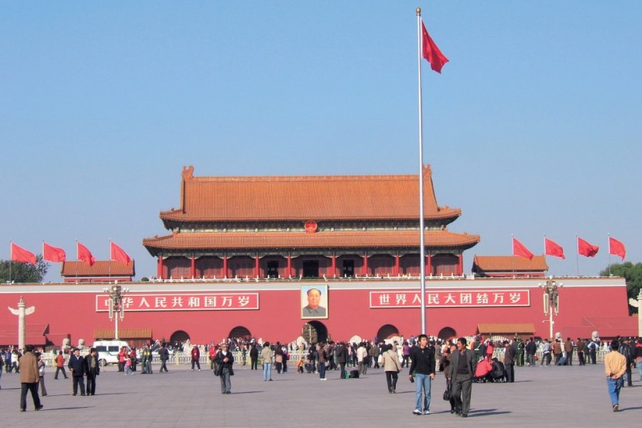 Place Tian'Anmen, porte de la Paix céleste. Stéphan SZEREMETA