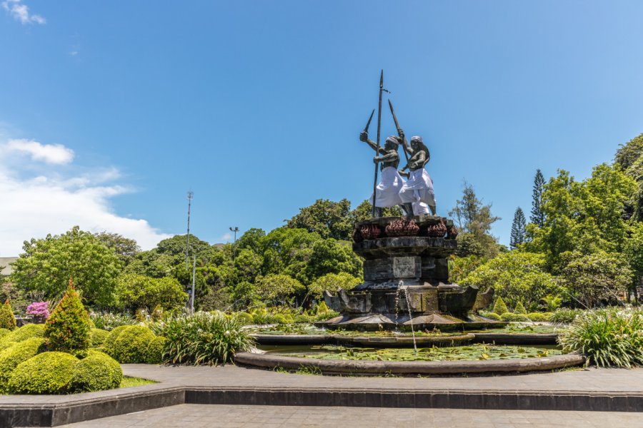 PUPUTAN SQUARE