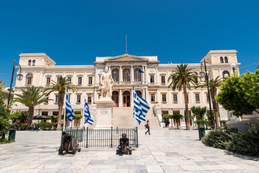 HOTEL DE VILLE