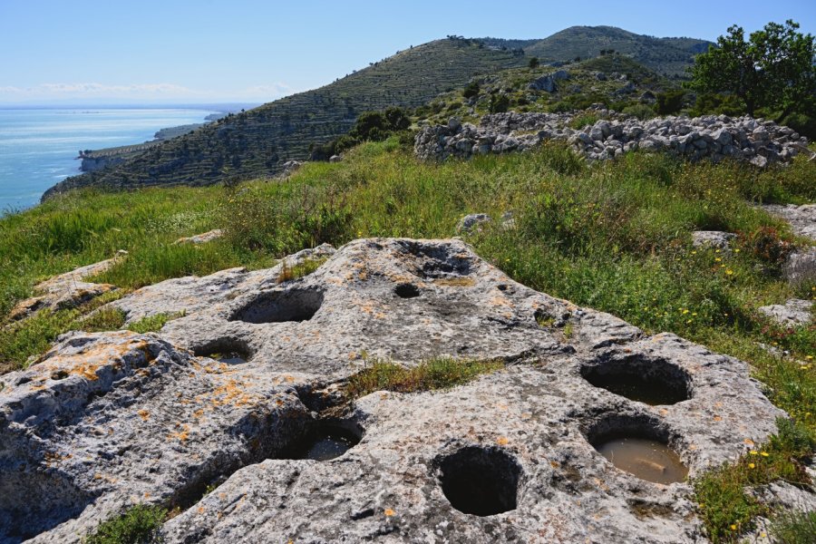 NECROPOLI DAUNIA DI MONTE SARACENO