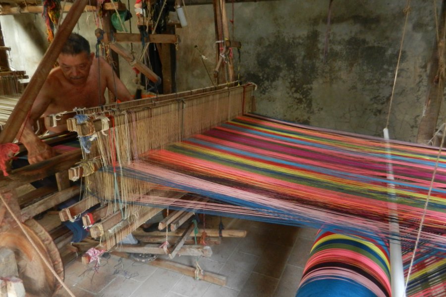 L'artisanat textile de San Sebastian : un métier à tisser. Caroline DHERBEY