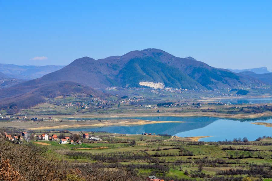 Lac de Rama, à Prozor-Rama, près de Jablanica. Adnan Vejzovic / Shutterstock.com