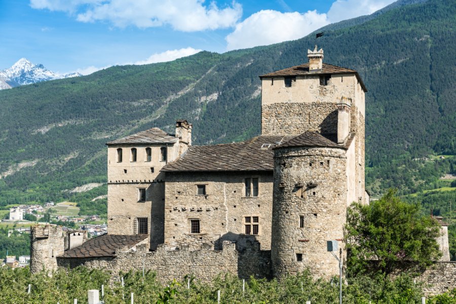 CHÂTEAU SARRIOD DE LA TOUR