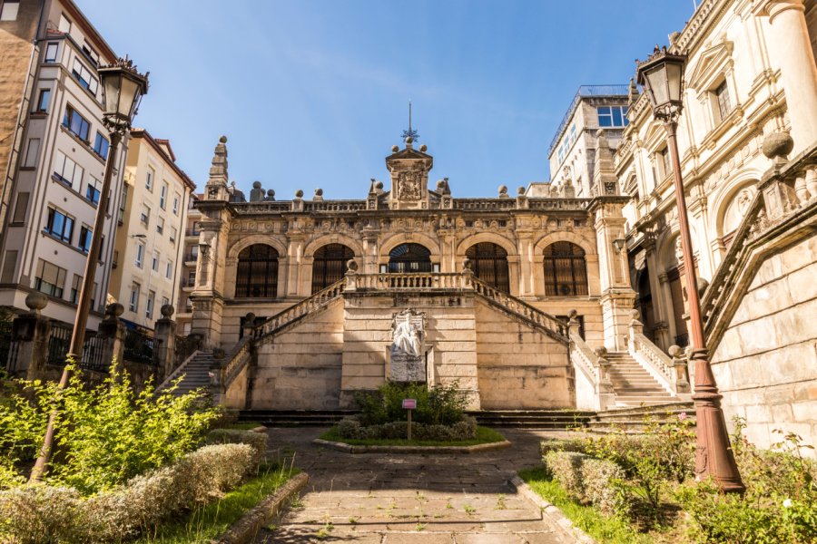 MUSEO DE ARTE MODERNO Y CONTEMPORÁNEO DE SANTANDER Y CANTABRIA