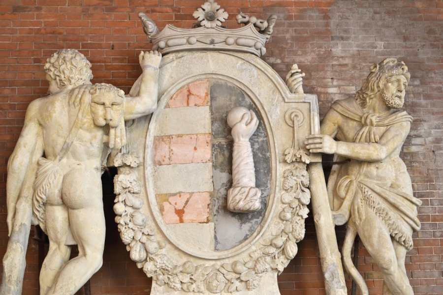 L'emblème de Cremona à la Loggia dei Militi. Gennaro coretti - Fotolia