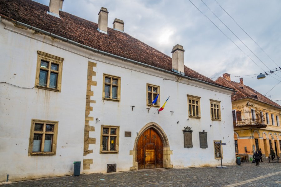 MAISON DE MATEI CORVIN