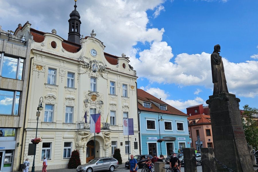 HUSOVO NÁMĚSTÍ