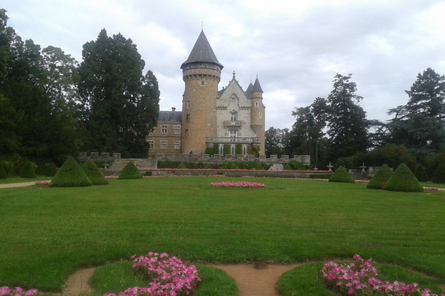 CHÂTEAU DE BUSSET