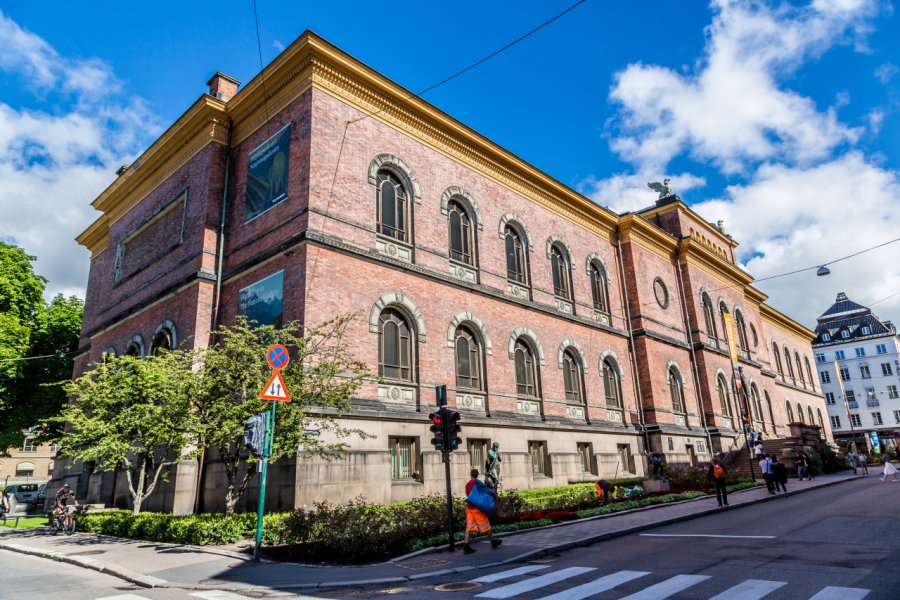MUSÉE NATIONAL (NASJONALMUSEET)