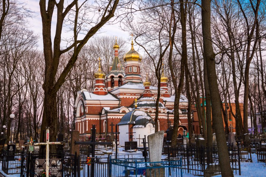 EGLISE SAINT-ALEXANDRE NEVSKI (СВЯТО-АЛЕКСАНДРО-НЕВСКАЯ ЦЕРКОВЬ)