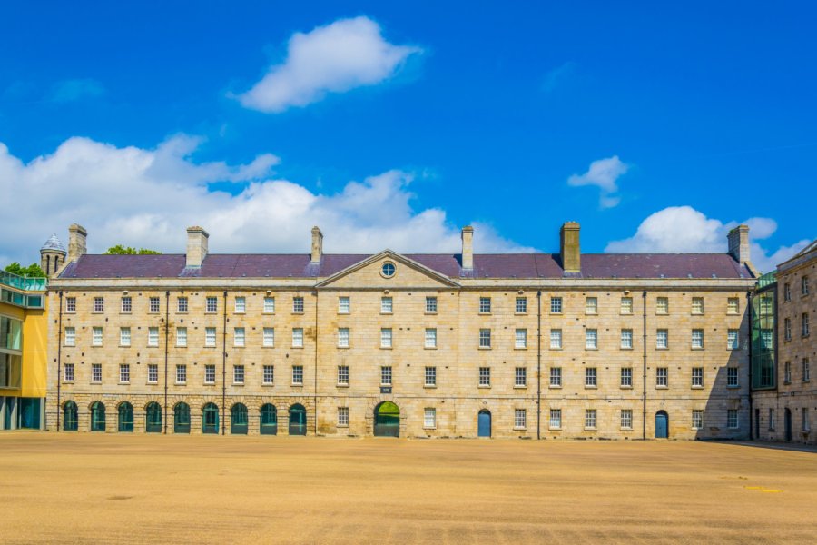 NATIONAL MUSEUM OF DECORATIVE ARTS & HISTORY