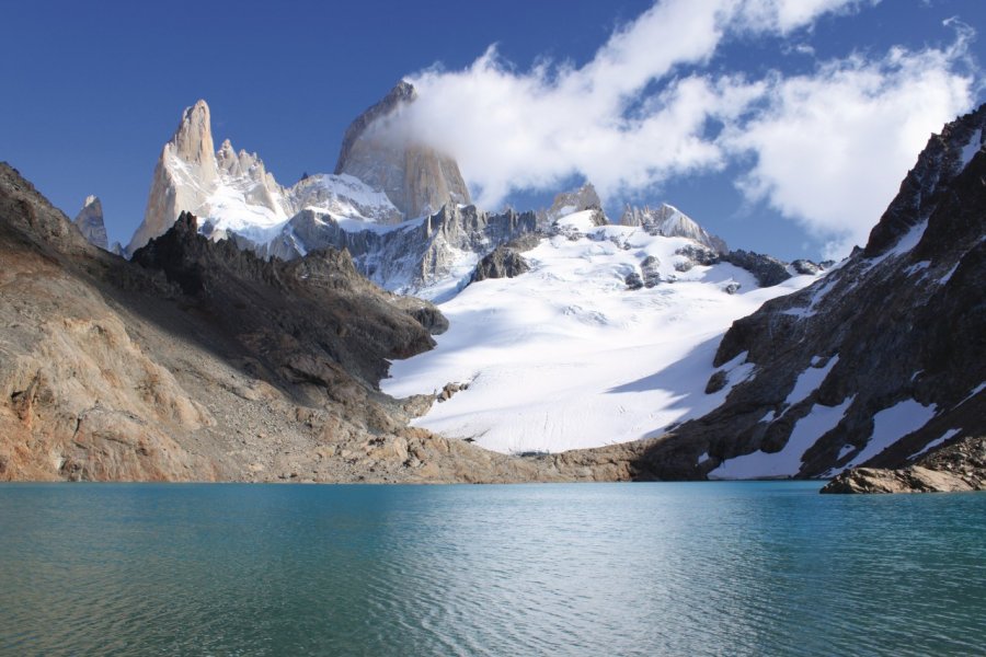 La Laguna de los Tres et son glacier glissent du Cerro Fitz Roy. Pierre-Yves SOUCHET