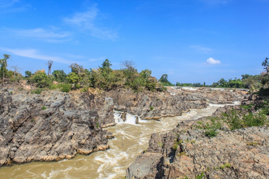 TAD SOMPHAMIT (LI PHI WATERFALLS)
