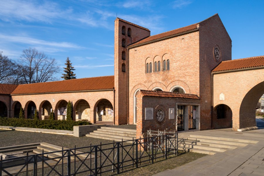 MÉMORIAL NATIONAL ET JARDIN DES RUINES