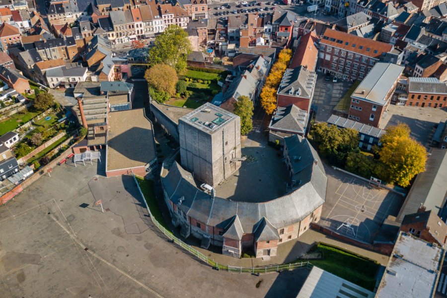 TOUR BURBANT