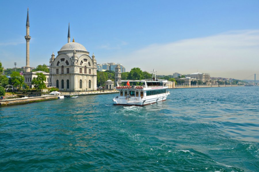 MOSQUÉE DOLMABAHÇE (DOLMABAHÇE CAMII)