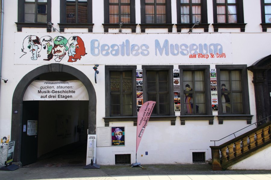 BEATLES MUSEUM