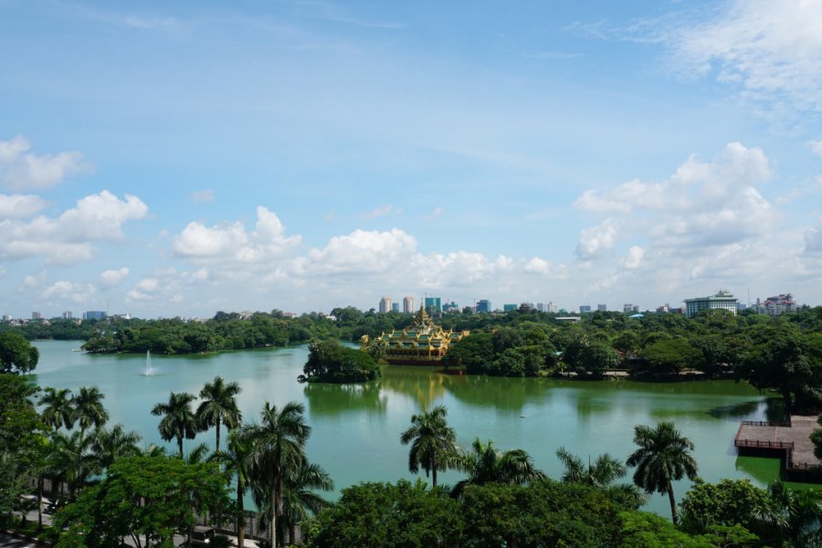 LAC INYA