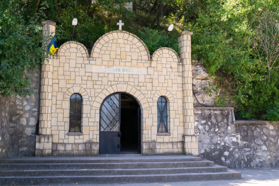 GROTTE-MONASTÈRE DE SAINT-ANDRÉ