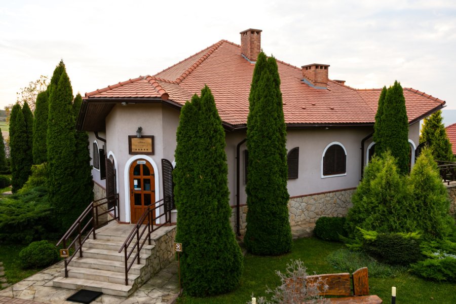 DOMAINE VINICOLE CHÂTEAU VARTELY
