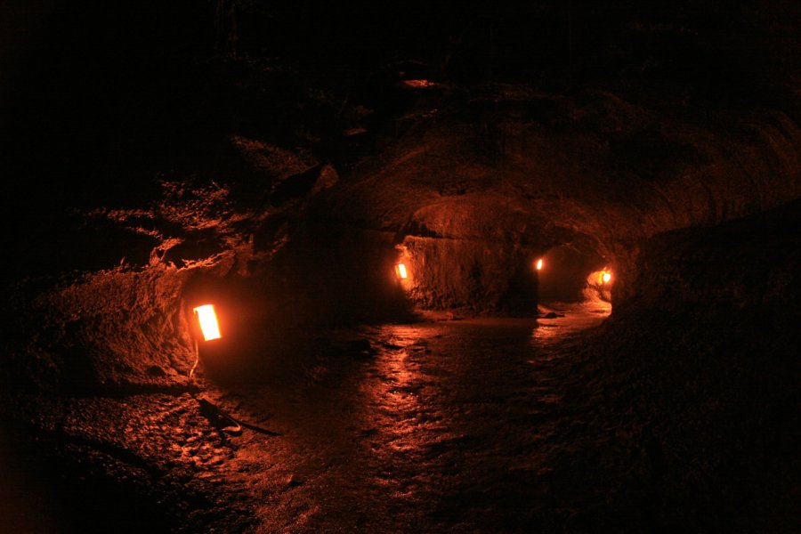 KULA KAI CAVERNS