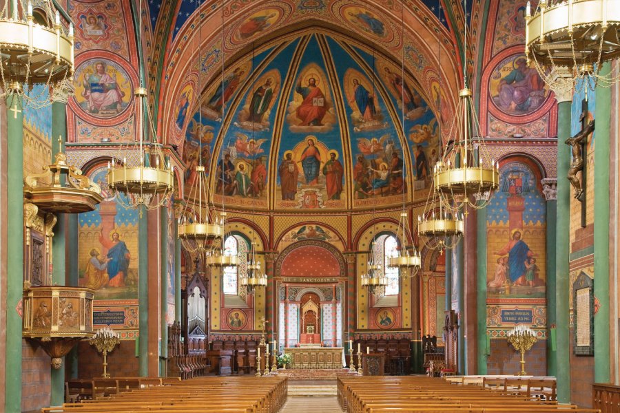 CATHÉDRALE SAINT-CAPRAIS