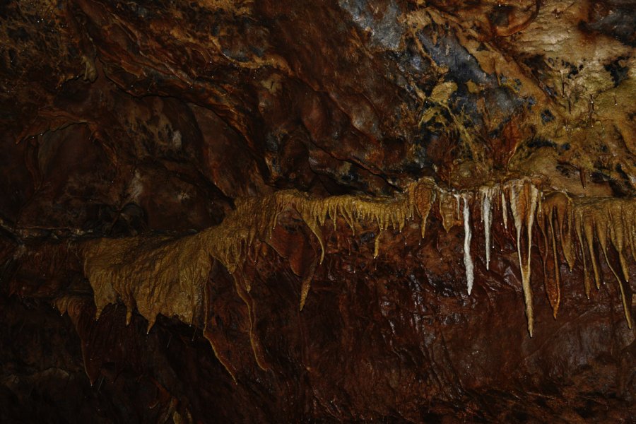 CRAG CAVE