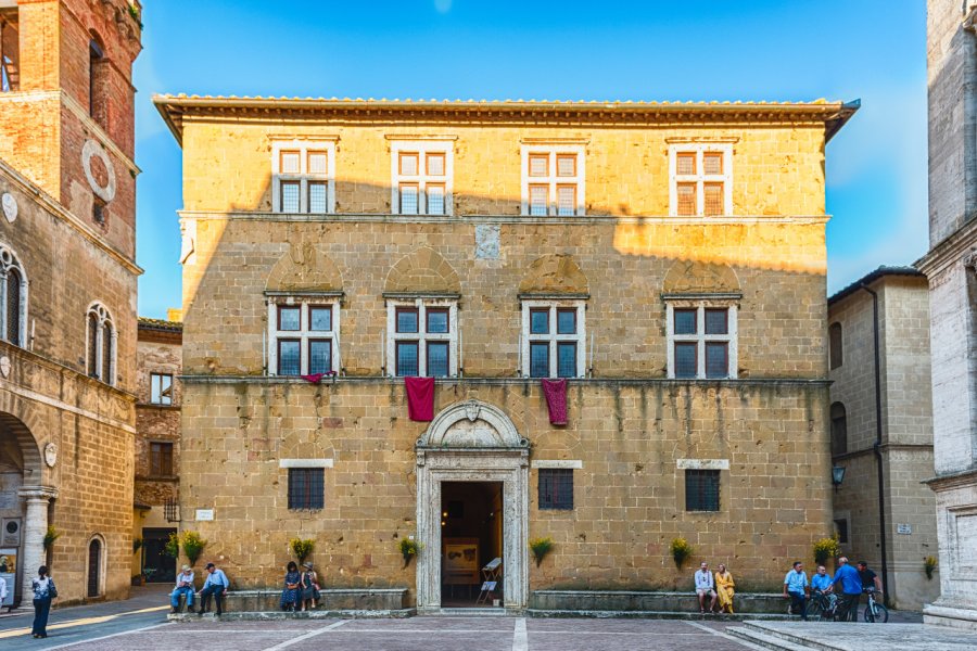PALAZZO PICCOLOMINI