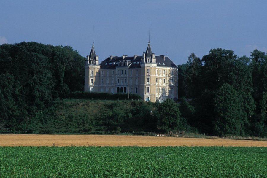 Le château de Clairvans - Chamblay PIERRE DELAGUÉRARD - ICONOTEC