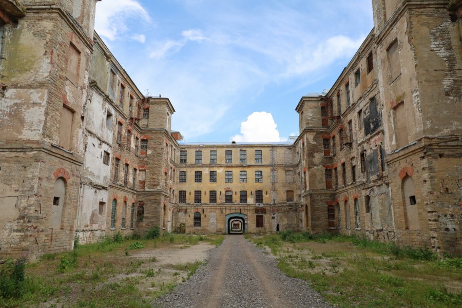 KREENHOLM