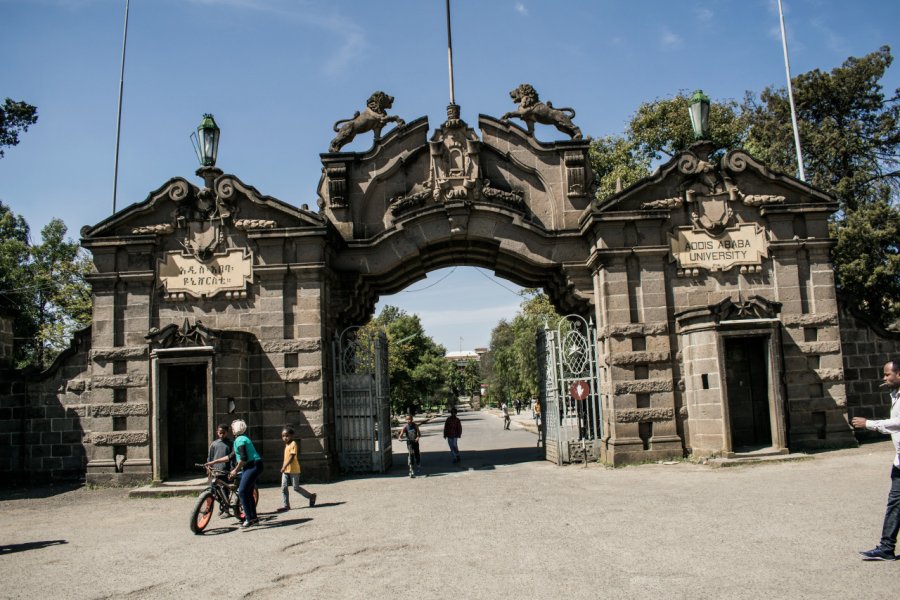 UNIVERSITÉ D'ADDIS-ABEBA